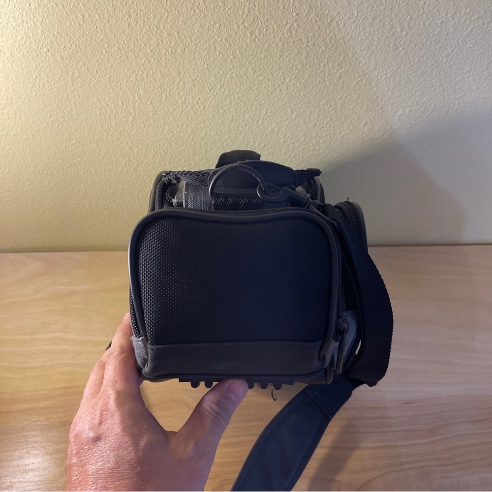 Eddie Bauer camera bag - Picture 6 of 8